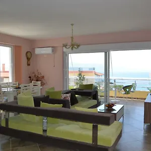 Jelena's Luxury 4* Sarandë