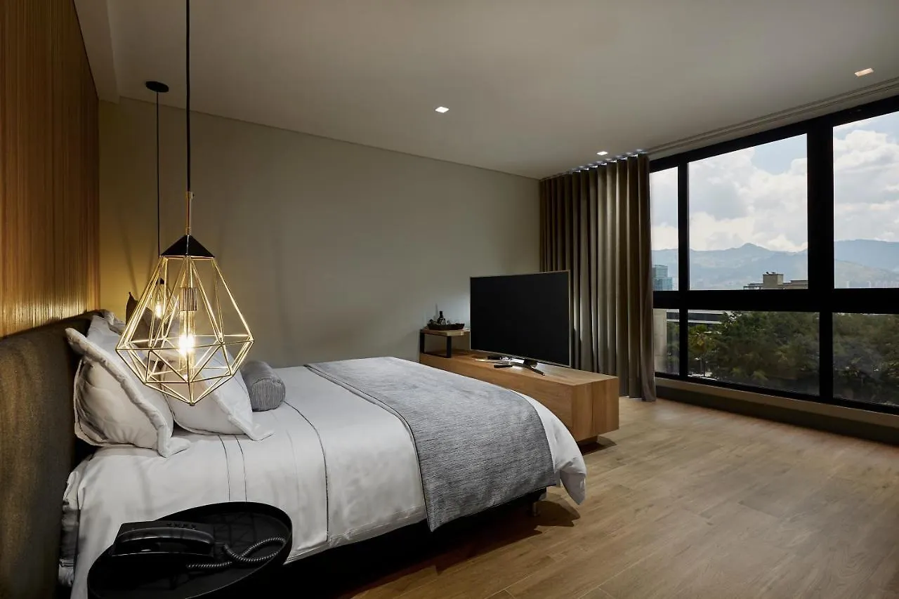 14 Urban Hotel Medellín 4*,  Colombia