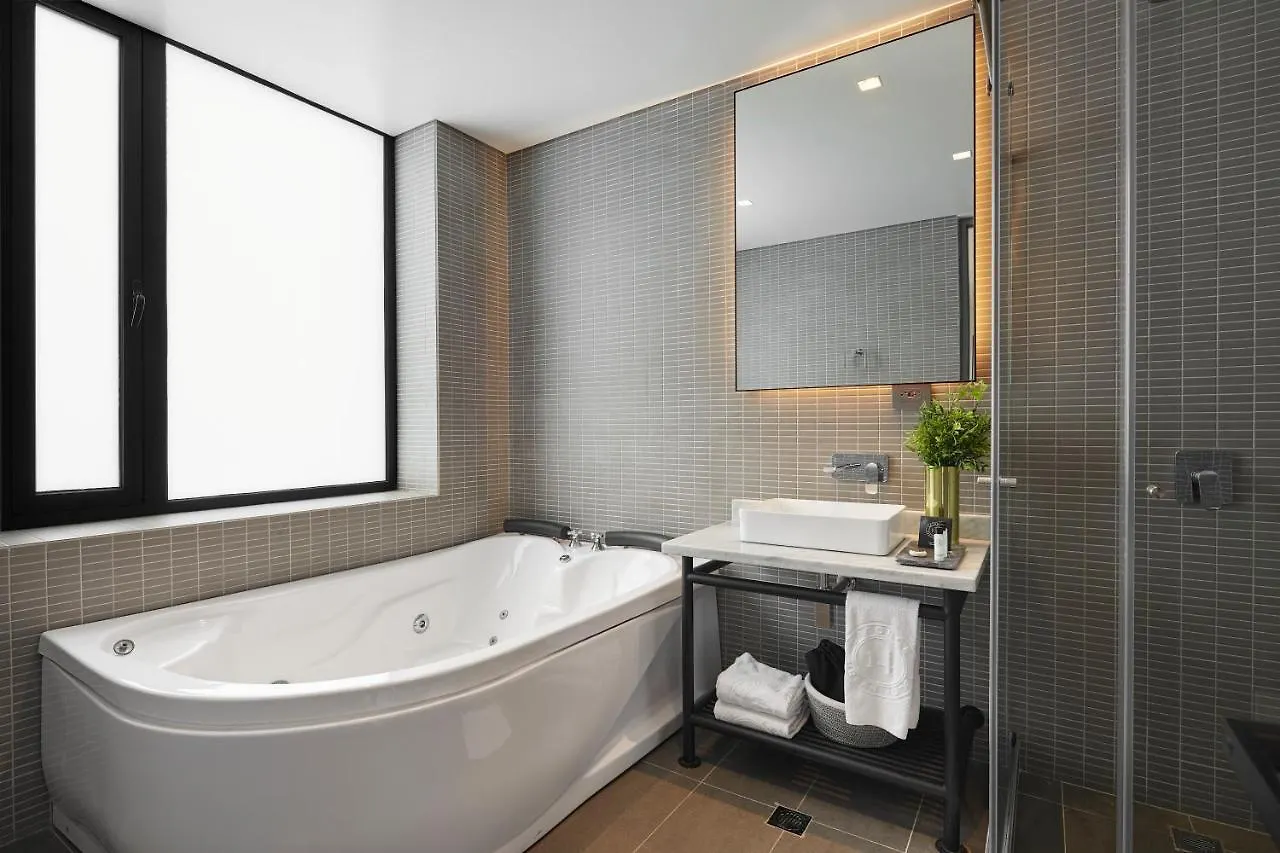 14 Urban Hotel Medellín Colombia